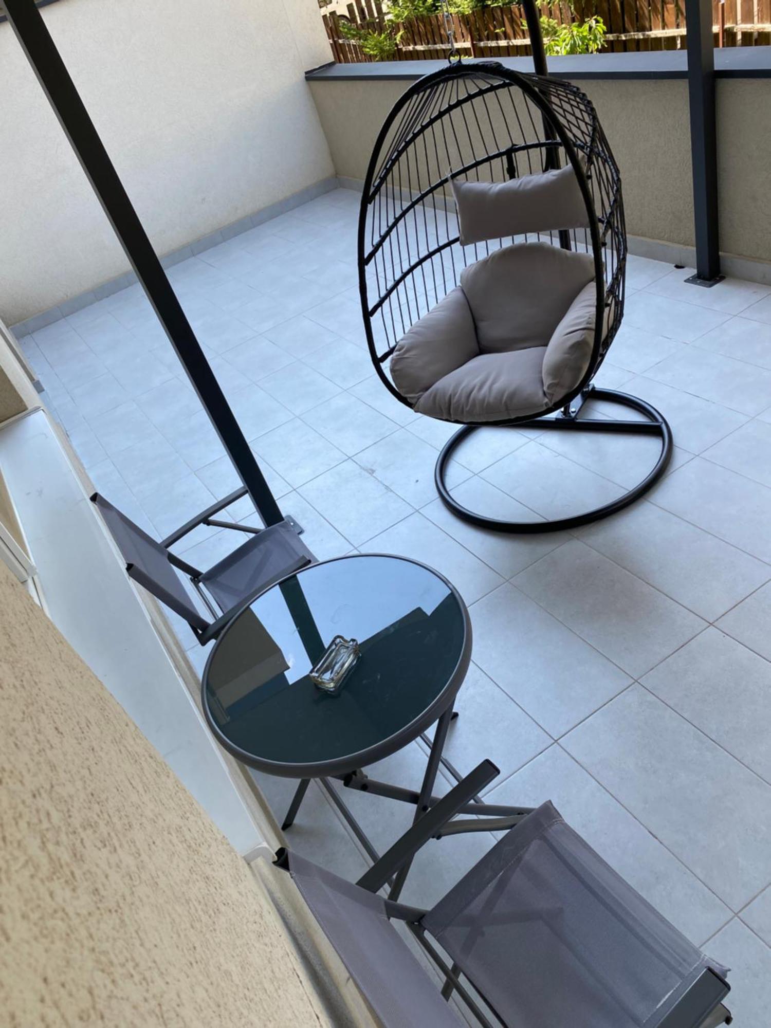 Apartament Cu Terasa Atelierul De Pizza Floreşti Eksteriør bilde
